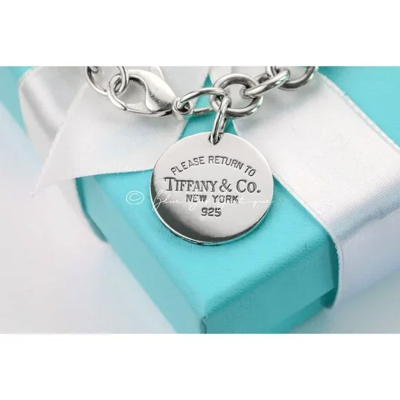 Tiffany & Co. Return to Tiffany Sterling Silver Round Circle Charm Bracelet - Picture 3 of 6